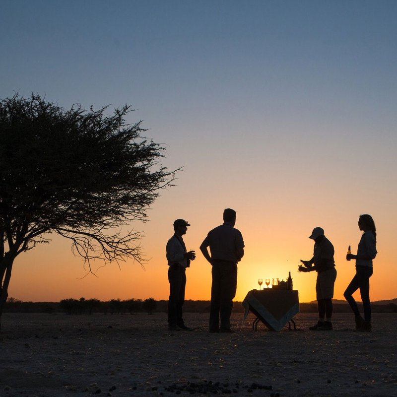 Sundowner im Etosha Nationalpark