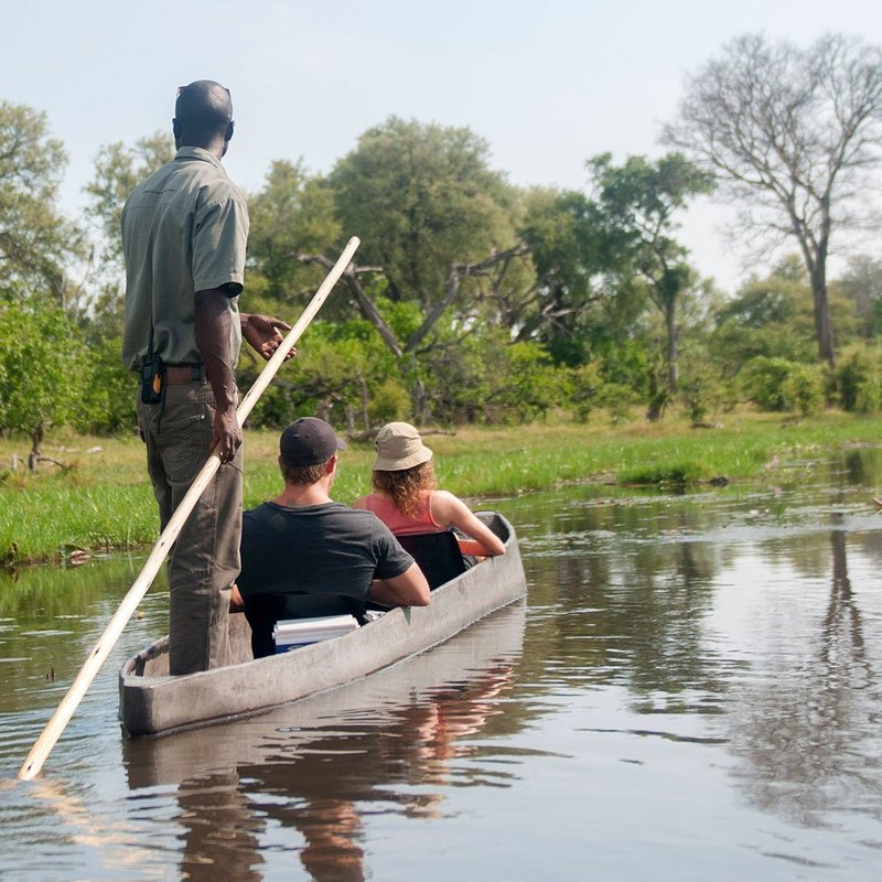 Mokoro fahrt auf dem Okavango River