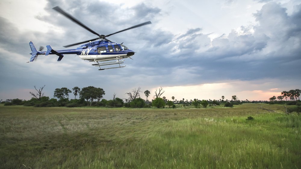 Helikopter im Okavango Delta