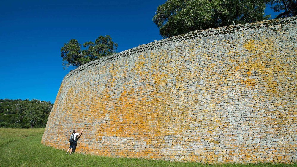 Mauerwerk der Ruinenstadt Great Zimbabwe 