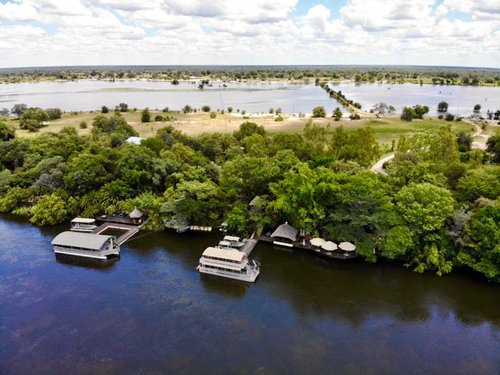 Mahangu Safari Lodge